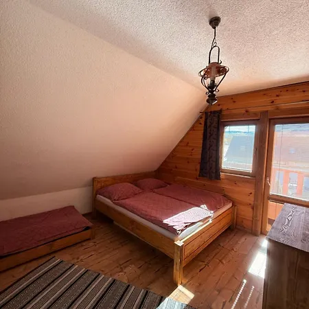 Dvojapartmanova Drevenica Myto