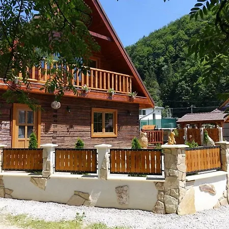 Dvojapartmanova Drevenica Myto Apartment