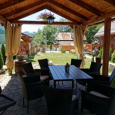 Dvojapartmanova Drevenica Myto * Myto pod Dumbierom
