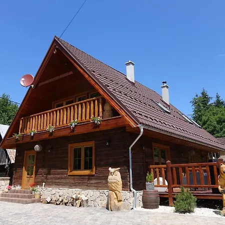 Dvojapartmanova Drevenica Myto Apartment